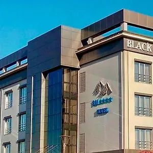 Black Mount Отель